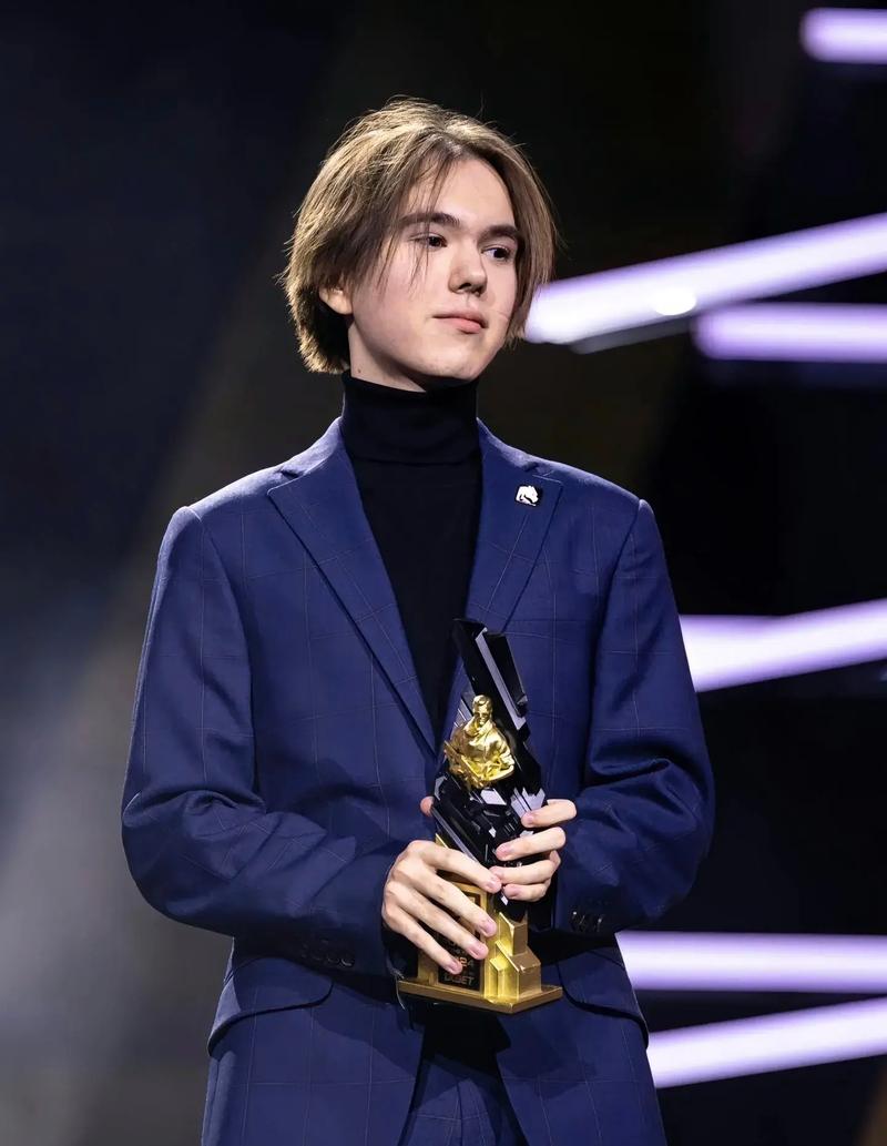 Demacia 杯赛淘汰赛阵容公布： Breathe 对阵 Zdz ！ Heru 对阵 Flandre