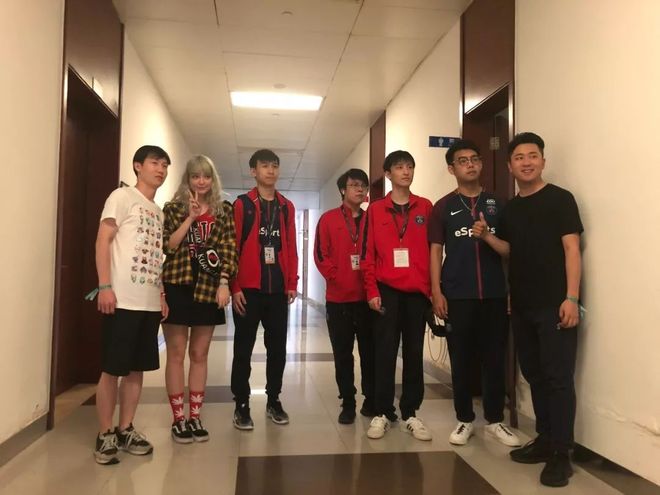 BLG成为历史第一支连续两年淘汰LCK一号种子的战队！